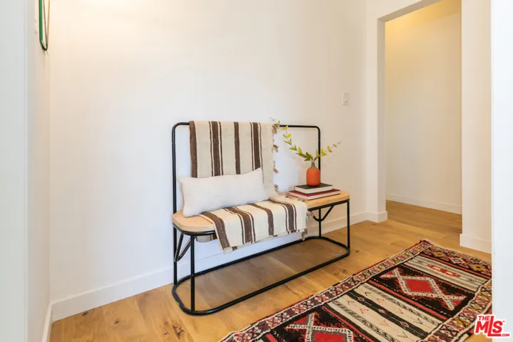 1126 W Edgeware Road 1/2, Los Angeles, California 90026