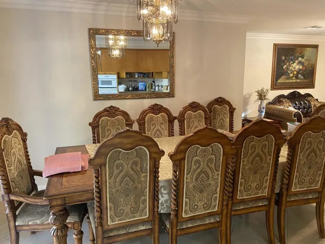 17505 Dining