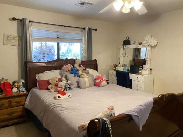 17505 Bedroom 1