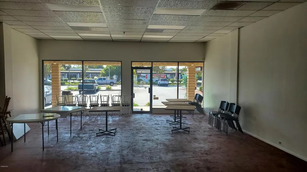 596 Mobil Avenue Unit C, Camarillo, California 93010 — photo 5