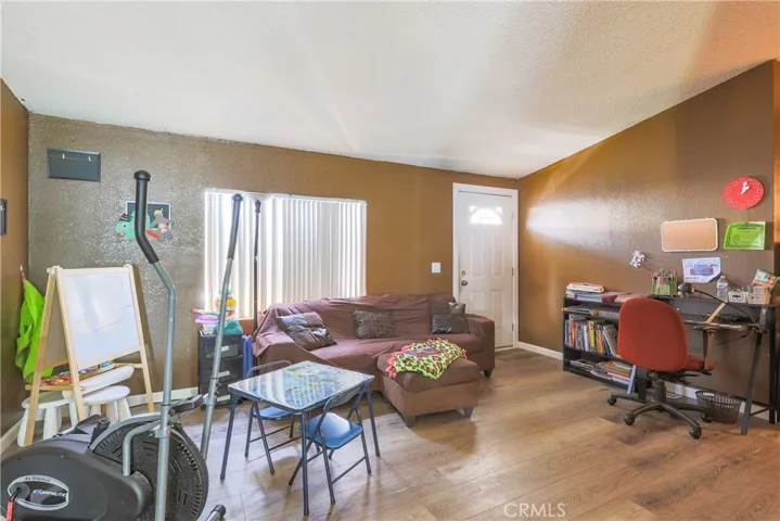 80 Dawes, Perris, California 92571