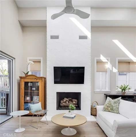 708 1/2 Heliotrope Avenue, Corona Del Mar, California 92625