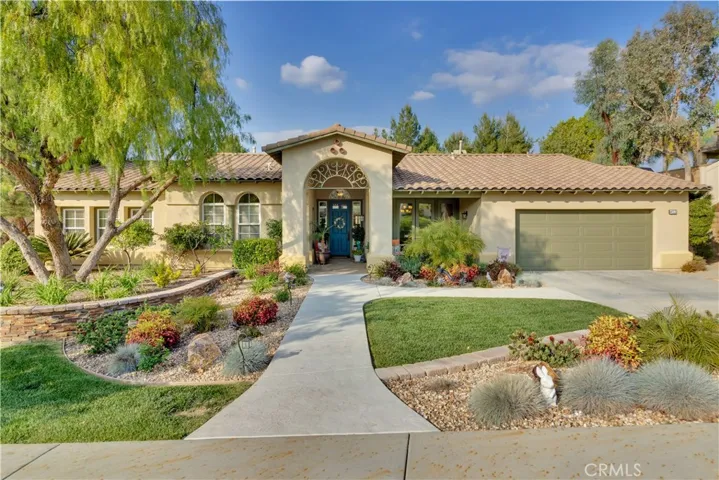 453 Golden West Drive, Redlands, California 92373