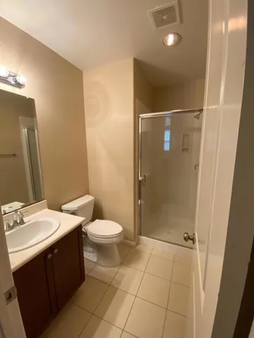 Guest Bath 1st Floor