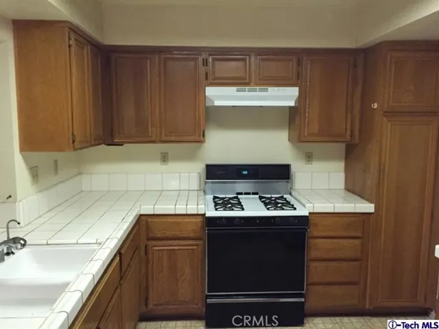 2143 Bramble Lane, Palmdale, California 93550
