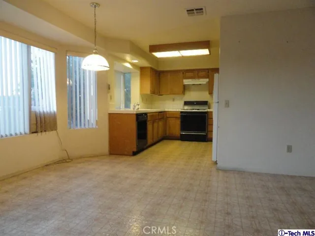 2143 Bramble Lane, Palmdale, California 93550
