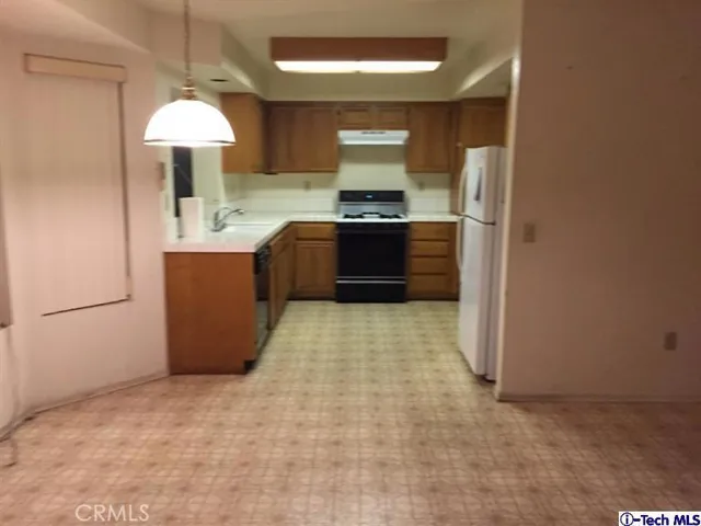 2143 Bramble Lane, Palmdale, California 93550