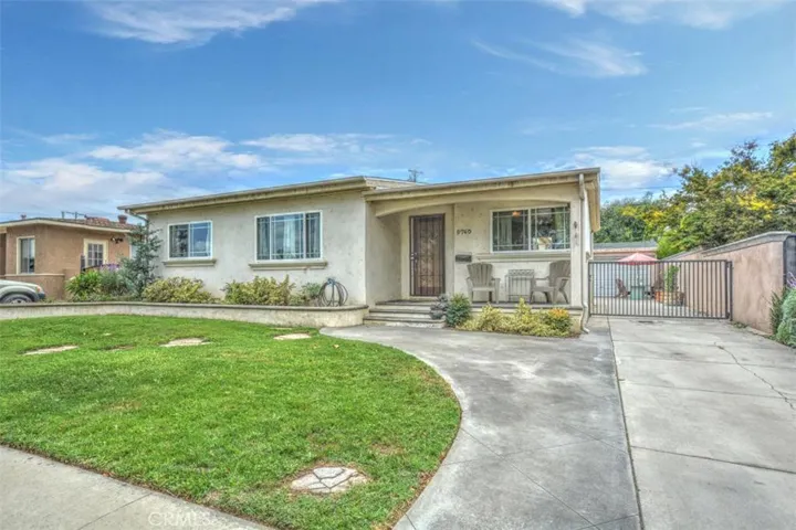 5760 E Mezzanine Way, Long Beach, California 90808