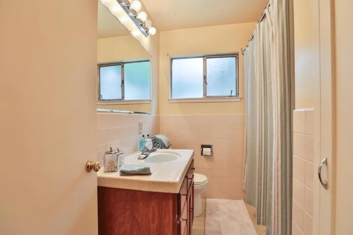 1415 Koch Lane, San Jose, California 95125