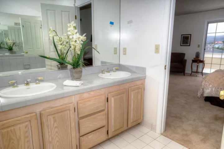 448 Correas Street, Half Moon Bay, California 94019