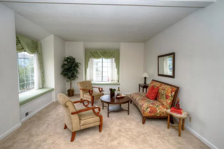 448 Correas Street, Half Moon Bay, California 94019