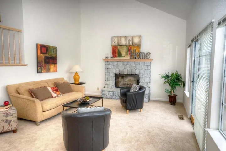 448 Correas Street, Half Moon Bay, California 94019
