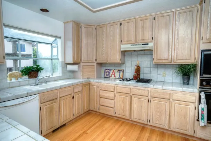 448 Correas Street, Half Moon Bay, California 94019