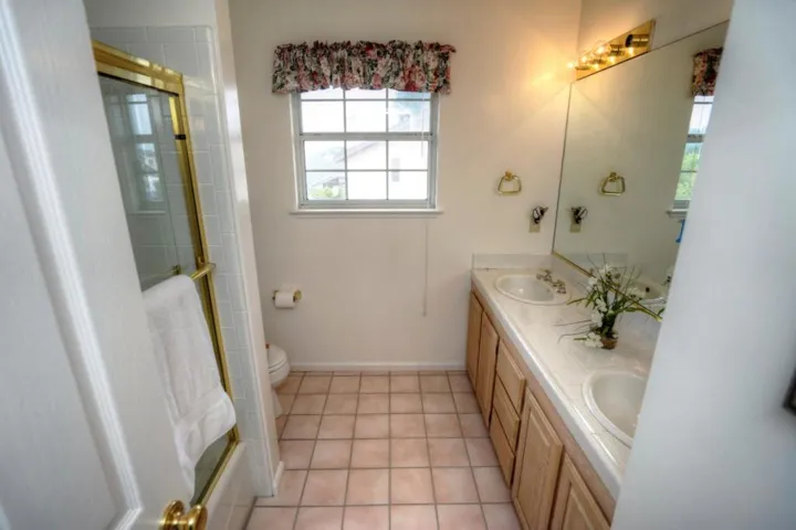 448 Correas Street, Half Moon Bay, California 94019