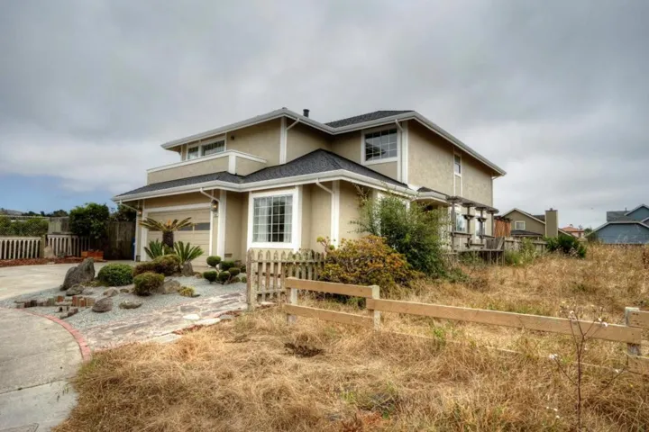 448 Correas Street, Half Moon Bay, California 94019