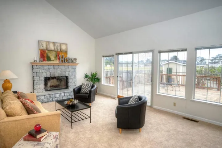 448 Correas Street, Half Moon Bay, California 94019