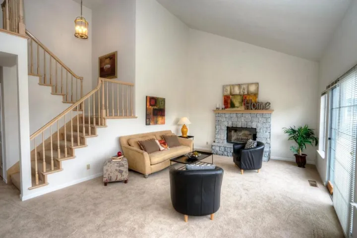 448 Correas Street, Half Moon Bay, California 94019