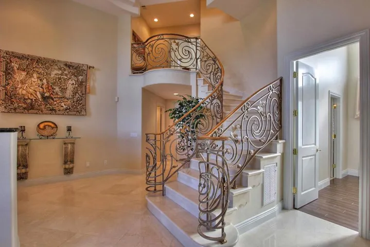 7174 Glenview Drive, San Jose, California 95120