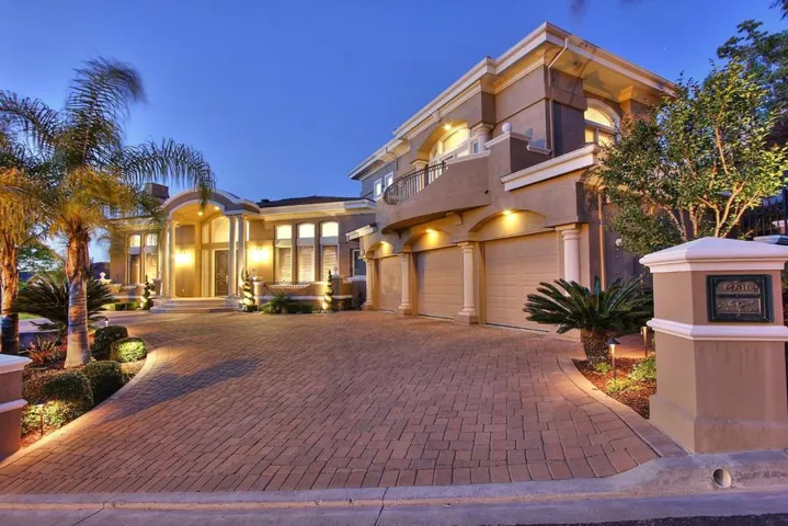 7174 Glenview Drive, San Jose, California 95120