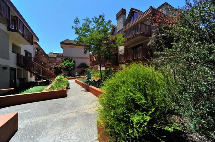 , Palo Alto, California 94306