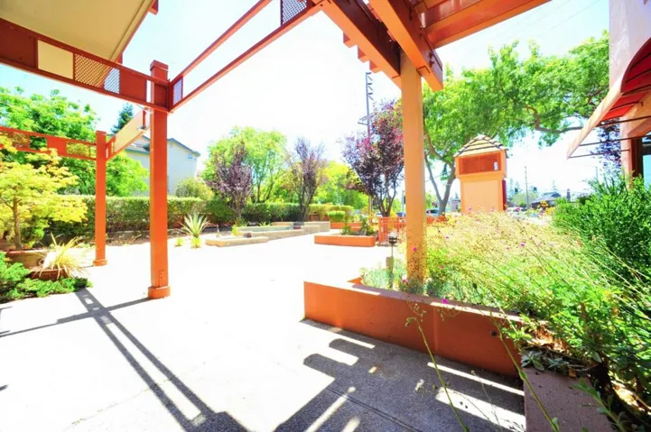 , Palo Alto, California 94306