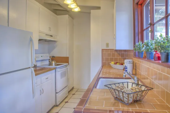 244 Grove Acre Avenue, Pacific Grove, California 93950