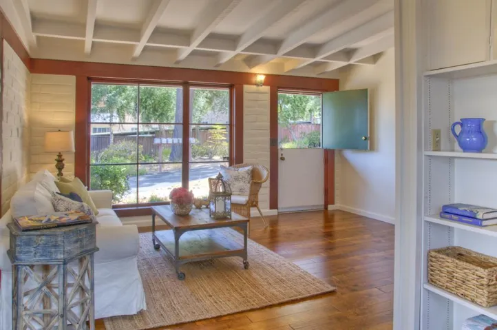 244 Grove Acre Avenue, Pacific Grove, California 93950