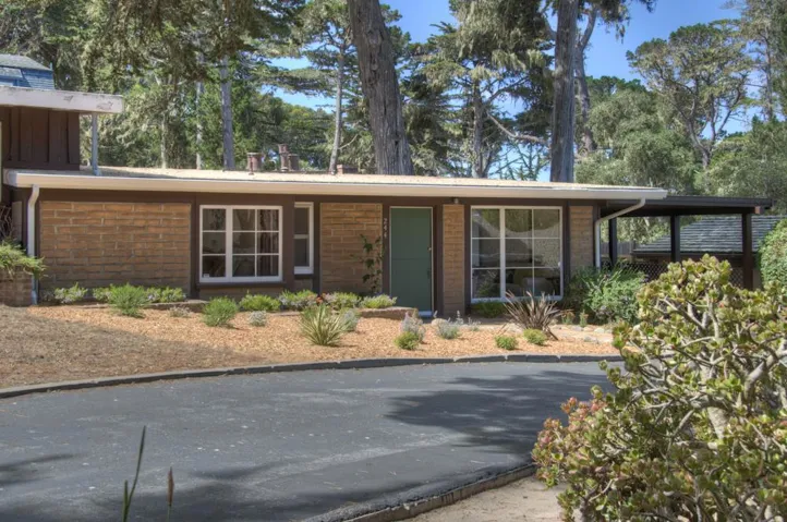 244 Grove Acre Avenue, Pacific Grove, California 93950
