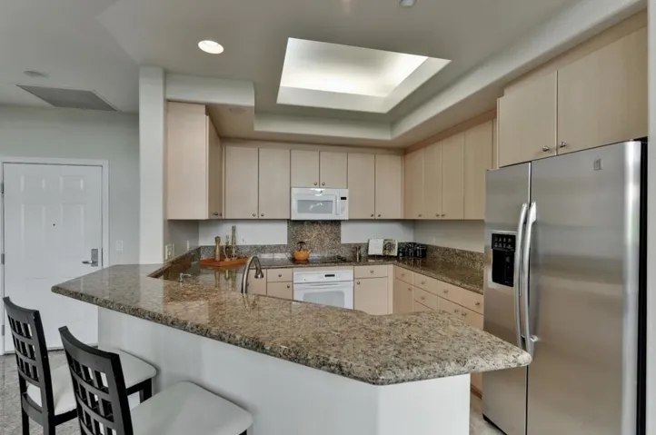 130 E San Fernando Street Ph24, San Jose, California 95112