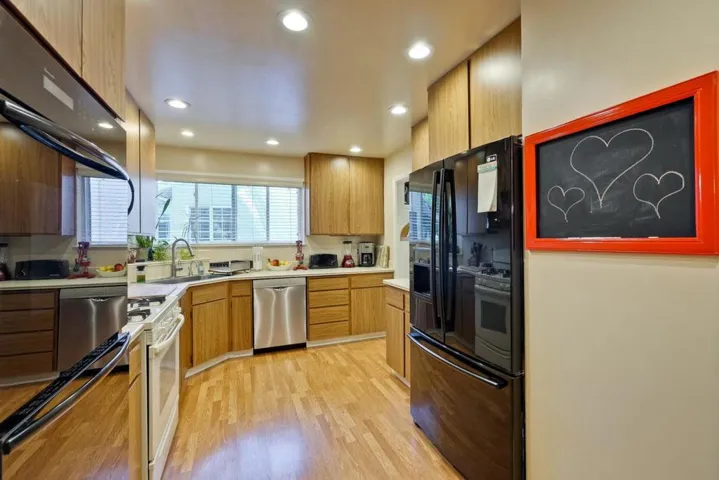 3350 Page Street, Redwood City, California 94063