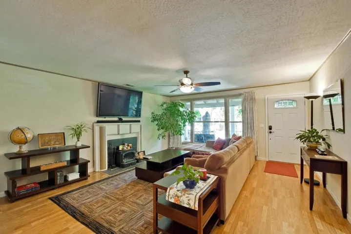 3350 Page Street, Redwood City, California 94063