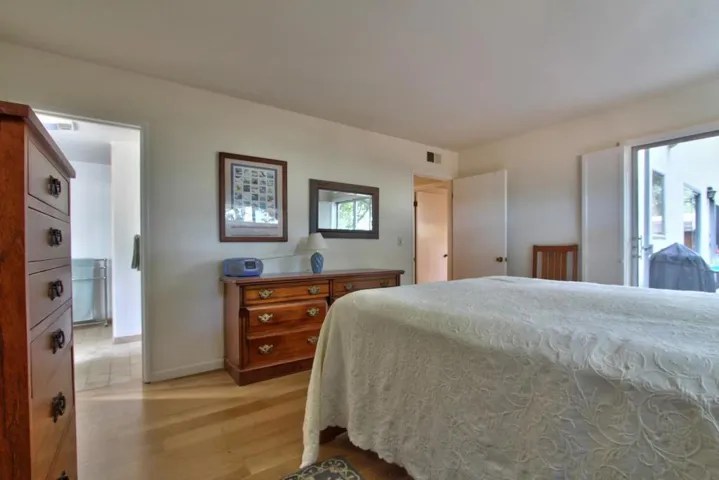 810 Lighthouse Avenue 101, Pacific Grove, California 93950