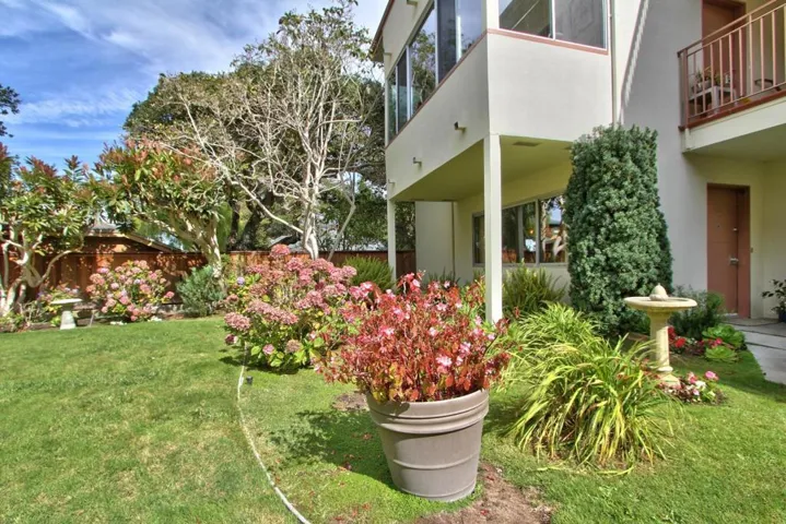 810 Lighthouse Avenue 101, Pacific Grove, California 93950