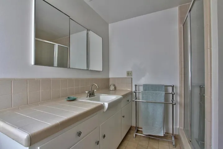 810 Lighthouse Avenue 101, Pacific Grove, California 93950