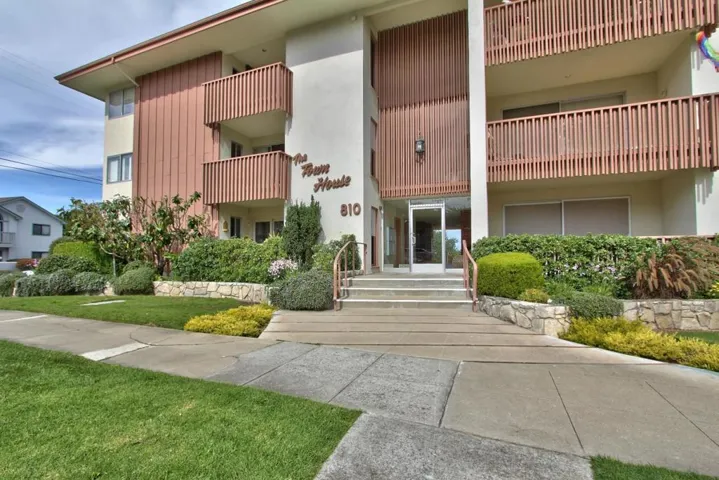 810 Lighthouse Avenue 101, Pacific Grove, California 93950
