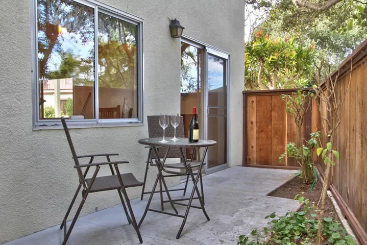 810 Lighthouse Avenue 101, Pacific Grove, California 93950