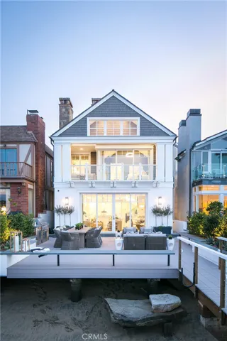 1212 E Balboa Boulevard, Newport Beach, California 92661