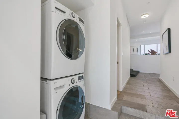 1603 Hill Drive, South Pasadena, California 91030