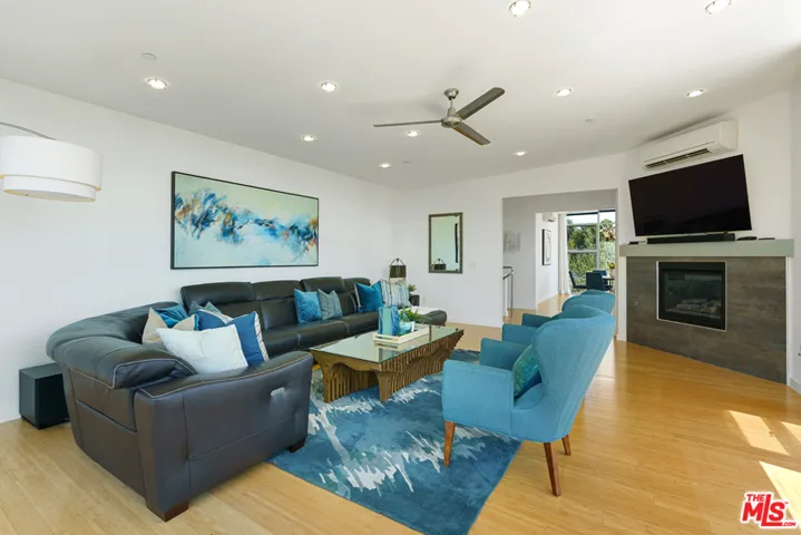 1603 Hill Drive, South Pasadena, California 91030