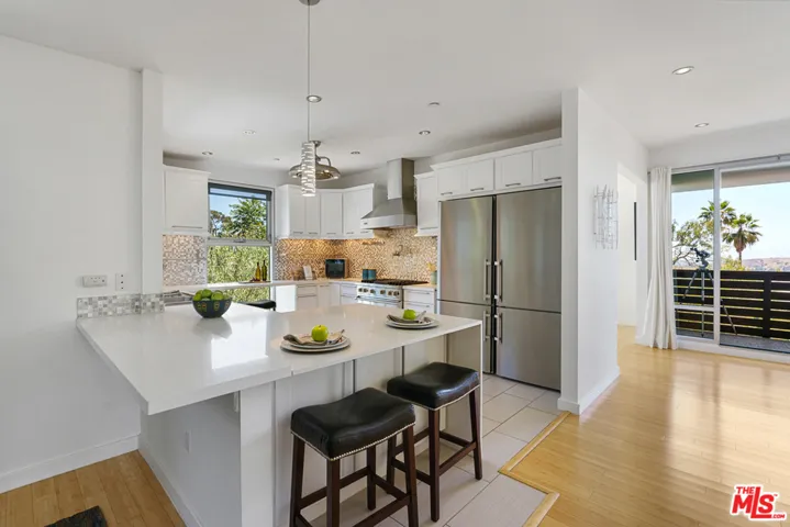1603 Hill Drive, South Pasadena, California 91030
