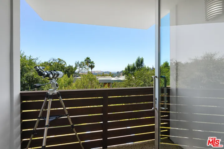 1603 Hill Drive, South Pasadena, California 91030