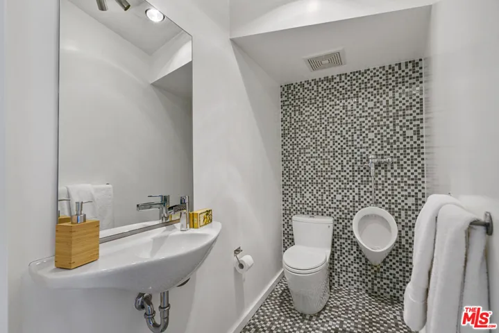 1603 Hill Drive, South Pasadena, California 91030