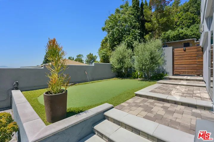 1603 Hill Drive, South Pasadena, California 91030