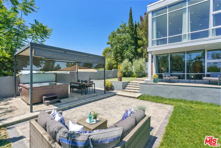 1603 Hill Drive, South Pasadena, California 91030