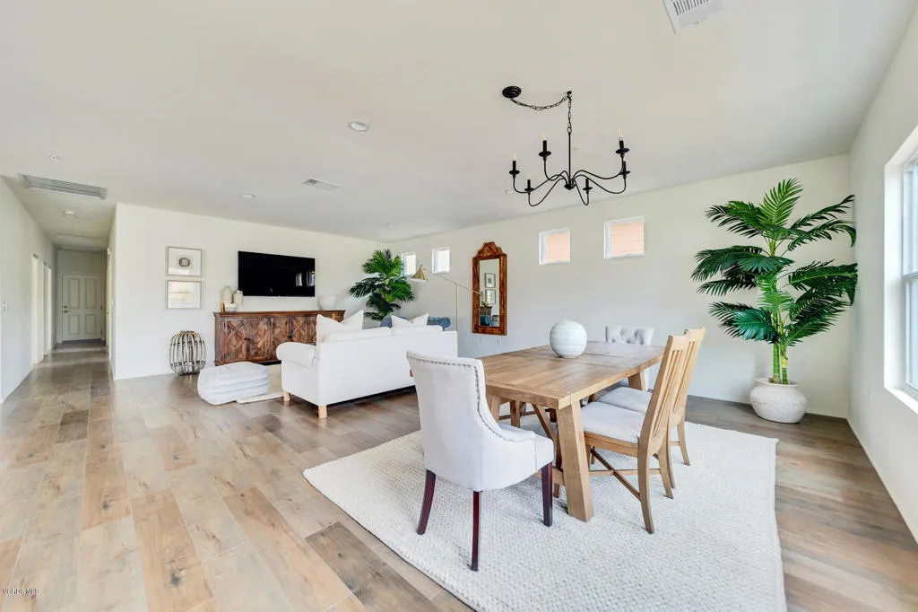 3973 Savannah Lane, Piru, California 93040 home-pic-6