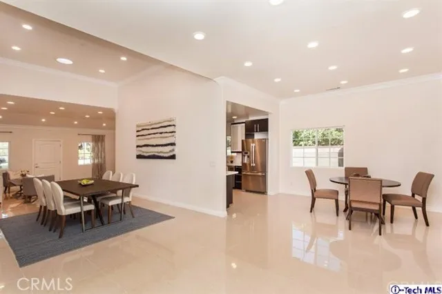 1368 Raymond Avenue, Glendale, California 91201