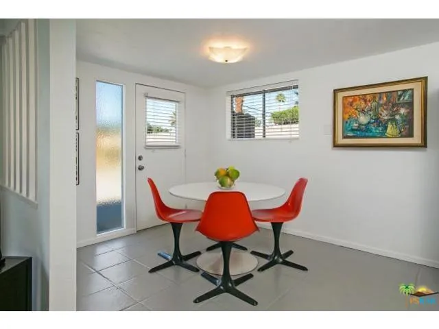 Casita dining area