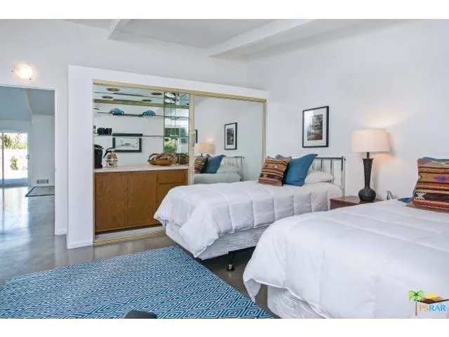 Guest bedroom