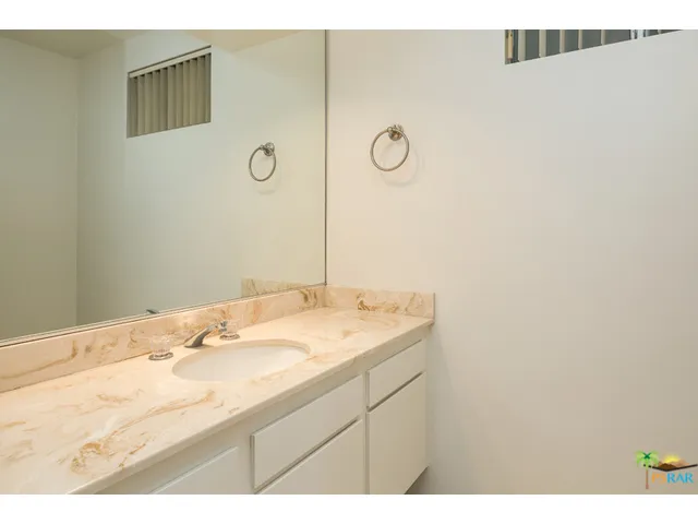 Powder Bath