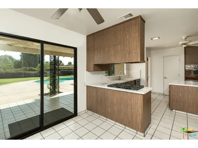Kitchen:  Casual eating area